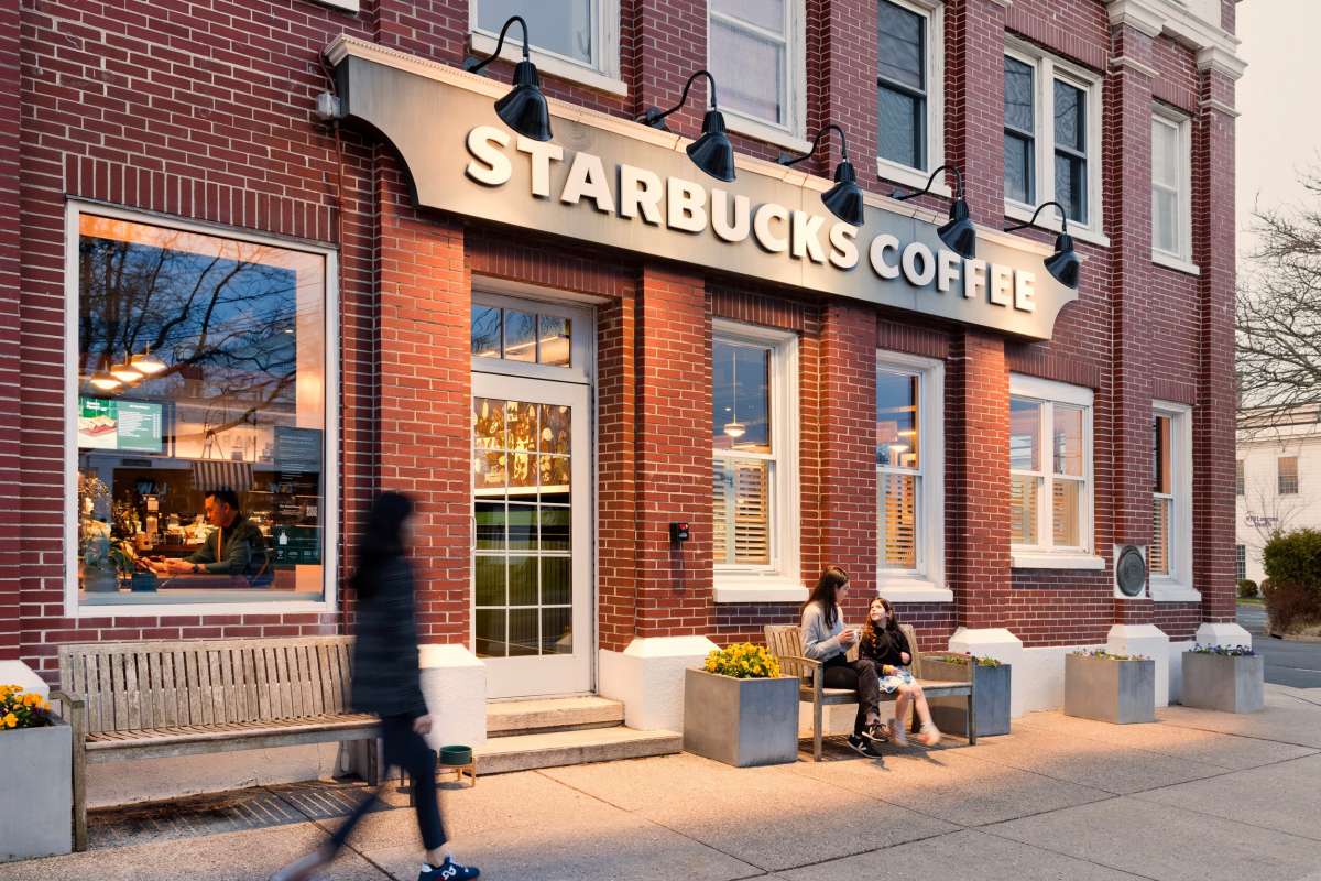 Starbucks sufre una brecha de seguridad y expone datos de sus empleados